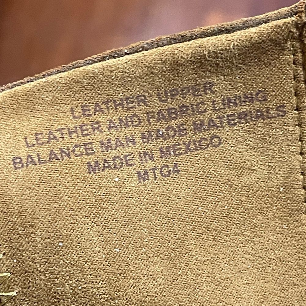 Born Vinton Leather Boots, size 7.5, zip up sides - Picture 10 of 11
